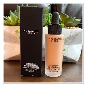 MAC Waterweight Foundation NWT